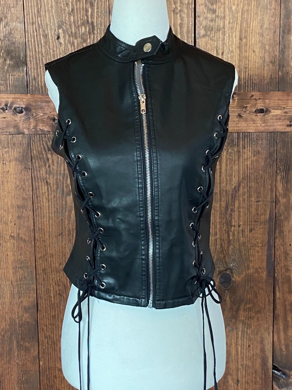 Princess Polly Ceejay Faux Leather Black Zip front lace up sides Vest SZ 4